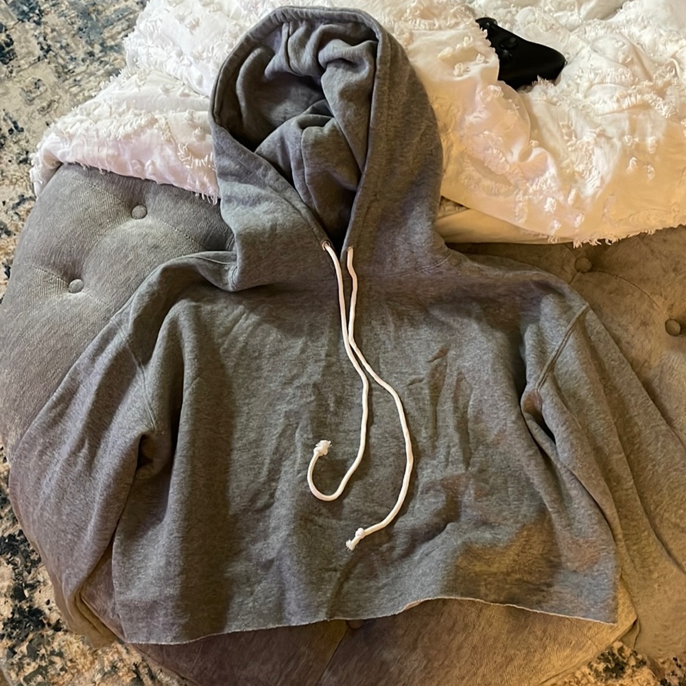 grey hoodie